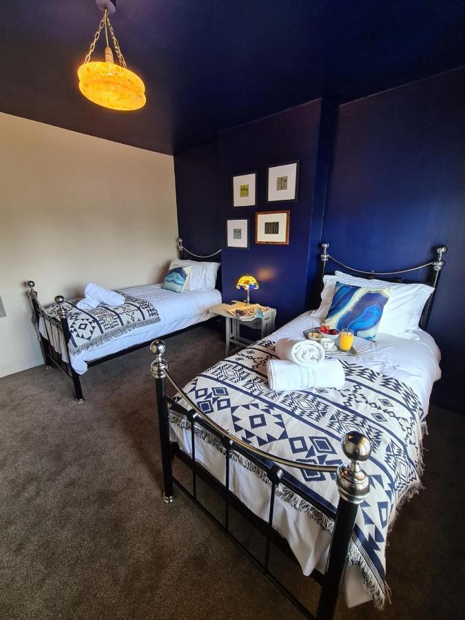 Rumer Hill House A Unique Boutique Styled Place To Stay In Cannock Close To A5 The Mcarthur Glen Outlet Great Wyrley Exterior photo