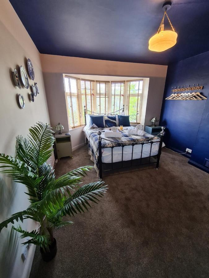 Rumer Hill House A Unique Boutique Styled Place To Stay In Cannock Close To A5 The Mcarthur Glen Outlet Great Wyrley Exterior photo